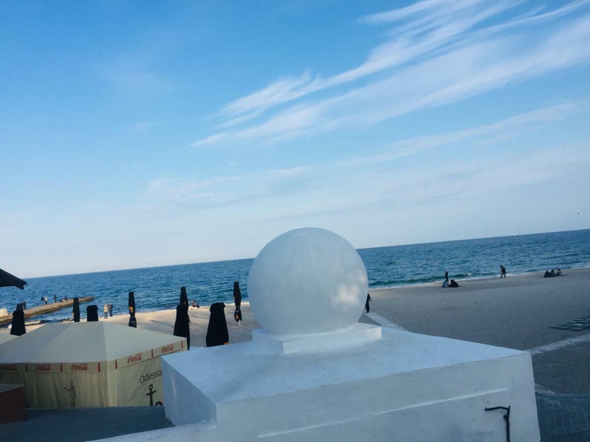 Апартаменты У Ланжерона Odesa Exterior foto